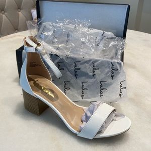 Brand New Lulus White Heel, Size 9